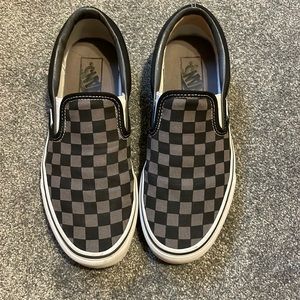 size 7 mens/8.5 womens vans grey and black